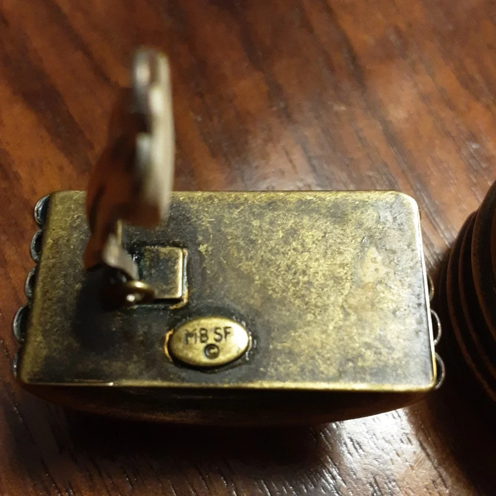 Marjorie Baer Vintage Clip on Earrings - Picture 4 of 5